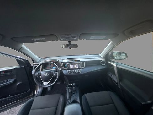 Used 2015 Toyota RAV4 LE image 20