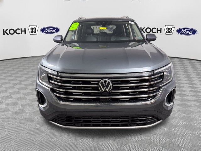 Used 2024 Volkswagen Atlas SEL AWD/4WD image 2
