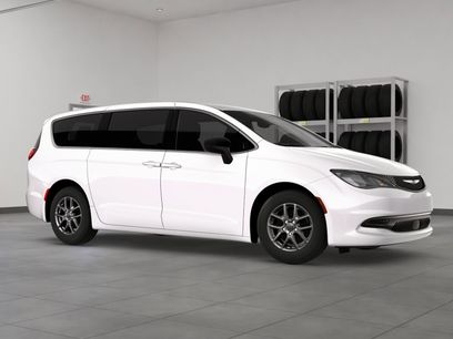 New 2026 Chrysler Voyager LX