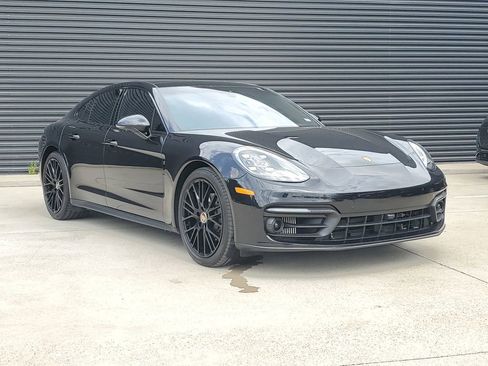 Used 2023 Porsche Panamera 4 Platinum Edition AWD/4WD image 8