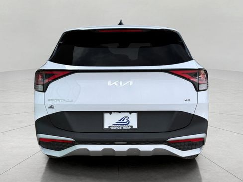 Certified 2025 Kia Sportage LX image 9