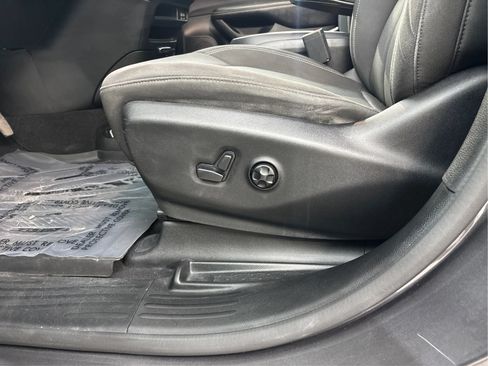 Used 2018 Chrysler Pacifica Touring Plus w/ S Appearance Package FWD image 24