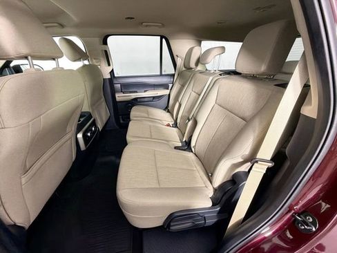 Used 2023 Ford Expedition XLT AWD/4WD image 25