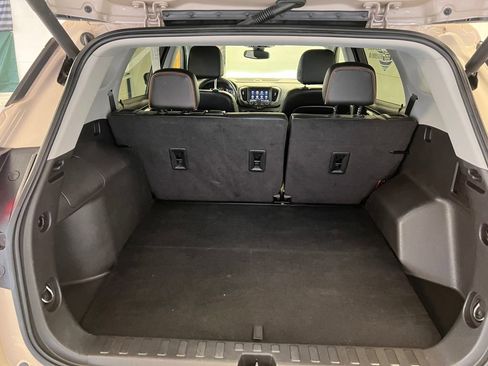 Used 2022 GMC Terrain AT4 image 41