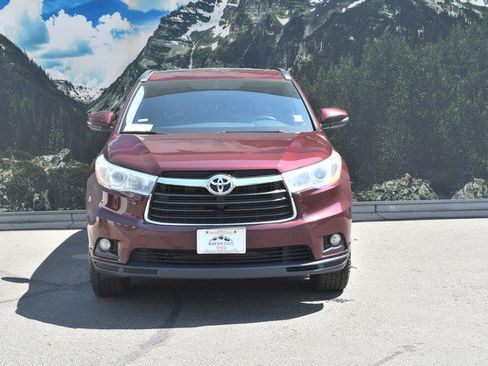 Used 2016 Toyota Highlander XLE AWD/4WD image 5