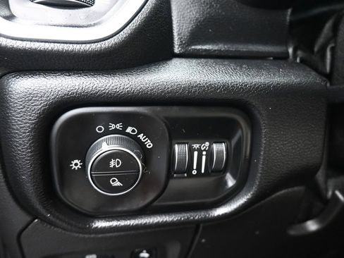 Used 2019 RAM 1500 Big Horn AWD/4WD image 28