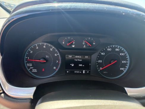 Used 2020 Chevrolet Traverse LS FWD image 11