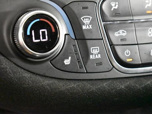 Used 2024 Chevrolet Malibu LT image 31