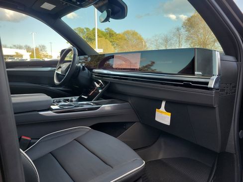 New 2026 Cadillac Escalade Luxury image 28