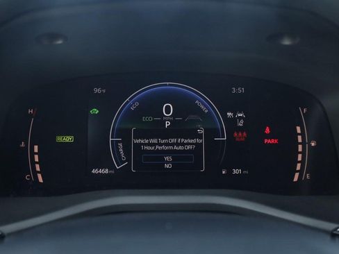 Used 2025 Toyota Camry SE FWD image 12
