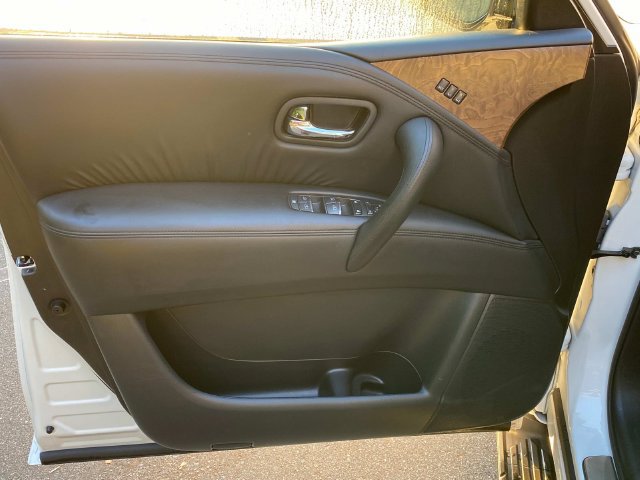 Used 2022 Nissan Armada SL AWD/4WD image 13