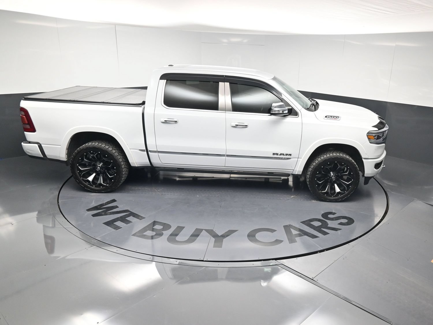 Used 2020 RAM 1500 Limited AWD/4WD image 32