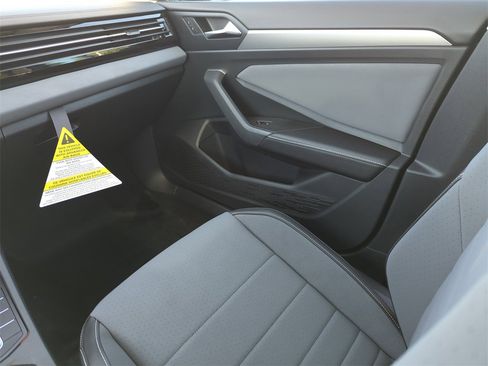 New 2026 Volkswagen Jetta SE image 23