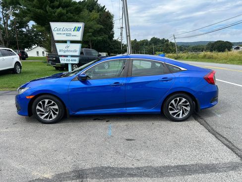 Used 2018 Honda Civic EX image 9