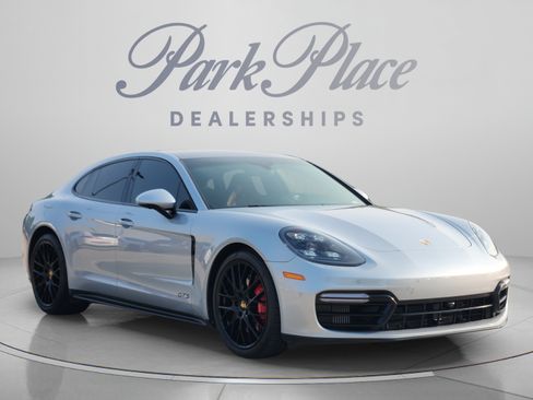 Used 2019 Porsche Panamera GTS AWD/4WD image 4