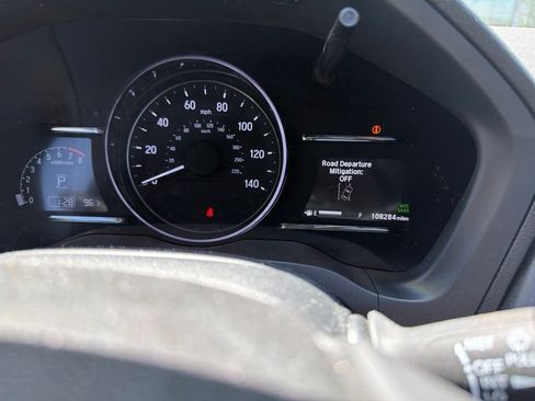Used 2021 Honda HR-V EX-L image 3