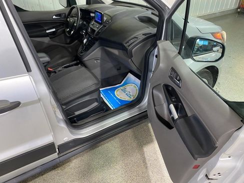 Used 2021 Ford Transit Connect XLT image 22