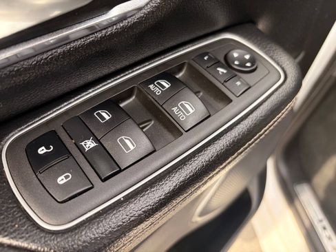 Used 2022 RAM 1500 Laramie w/ Sport Appearance Package AWD/4WD image 13