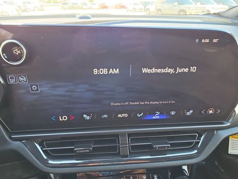 Used 2025 Chevrolet Equinox EV RS FWD image 20