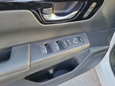 Used 2025 Honda CR-V EX-L image 17