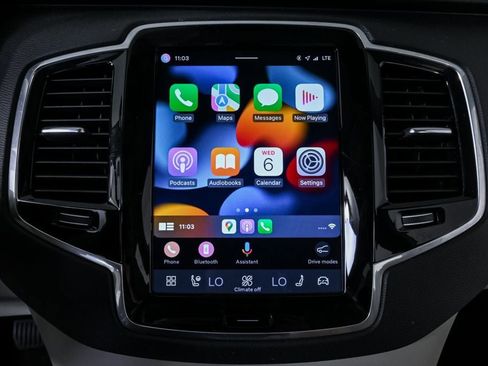 Certified 2023 Volvo XC90 B6 Plus w/ Protection Package Premier AWD/4WD image 18
