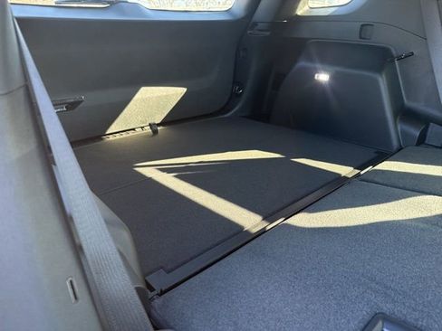 New 2026 Chevrolet Equinox LT w/ Convenience Package II FWD image 48