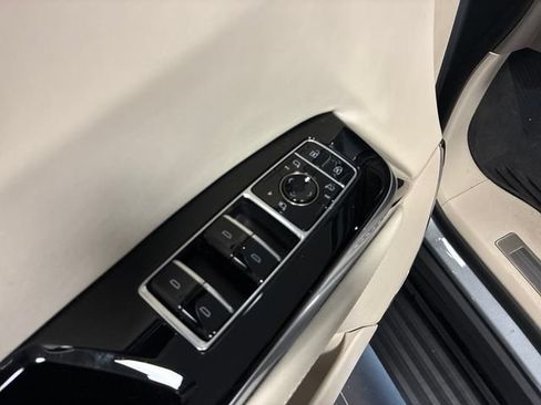 Certified 2025 Cadillac Escalade ESV Sport Platinum w/ LPO, Floor Liner Package AWD/4WD image 11