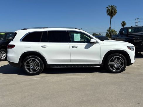 Used 2025 Mercedes-Benz GLS 450 4MATIC image 2