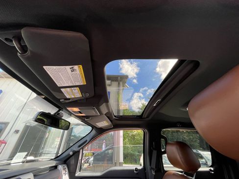 Used 2014 Ford F150 Platinum image 17