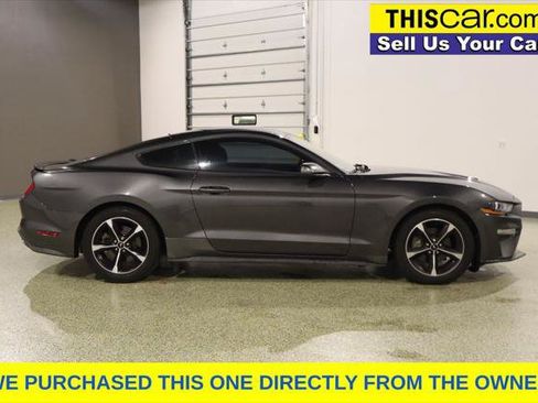 Used 2018 Ford Mustang Coupe RWD image 9