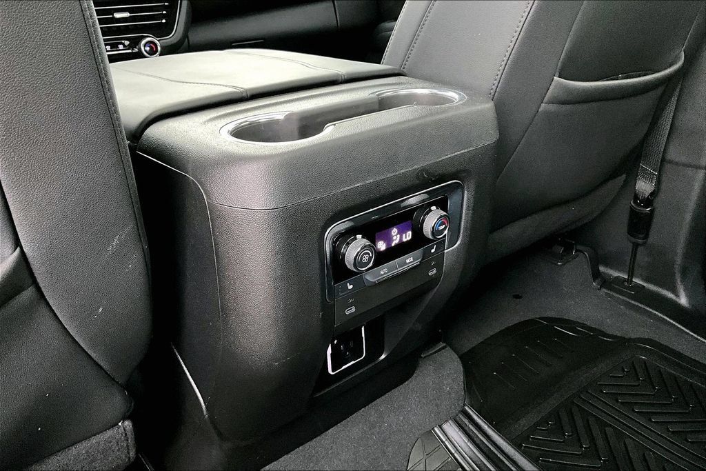 Used 2025 Chevrolet Tahoe Z71 w/ Z71 Off-Road Package AWD/4WD image 31