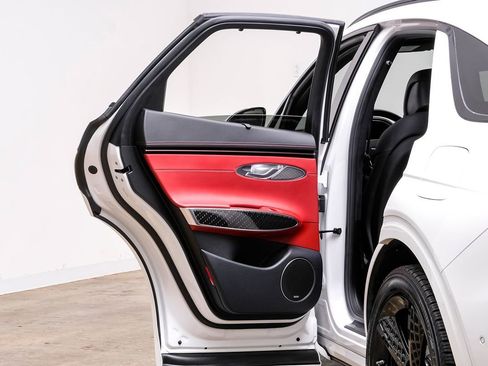 Used 2022 Genesis GV70 3.5T Sport w/ Sport Prestige Package image 40