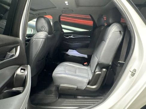 Used 2020 Buick Enclave Essence w/ Sound and Sites Package AWD/4WD image 11