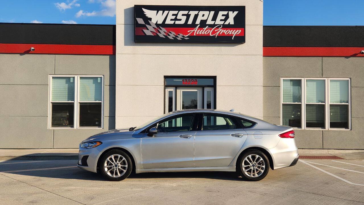 Used 2019 Ford Fusion SE FWD image 23
