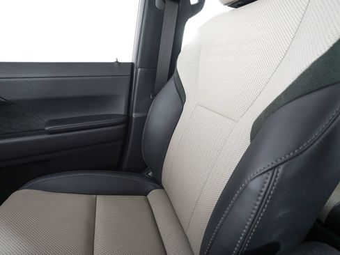 Used 2025 Lexus GX 550 AWD/4WD image 27