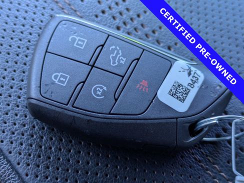 Used 2024 Chevrolet Silverado 1500 High Country w/ Technology Package AWD/4WD image 35