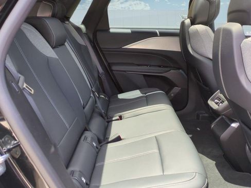 Certified 2024 Cadillac Lyriq Tech AWD/4WD image 17