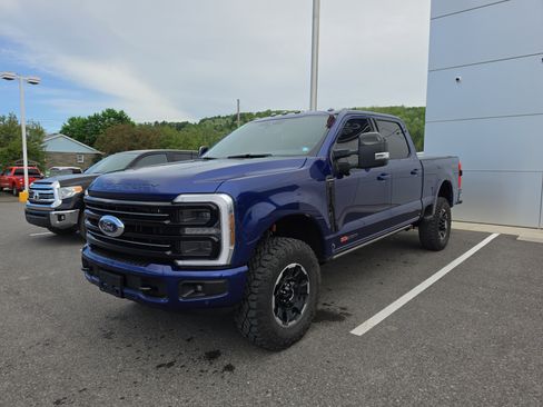 Used 2026 Ford F250 Platinum w/ Tremor Off-Road Package AWD/4WD image 8