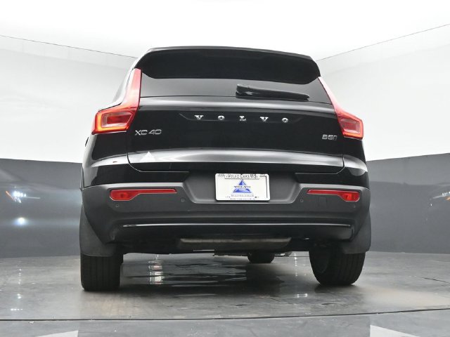 Used 2023 Volvo XC40 B5 Plus w/ Driver Assist Package AWD/4WD image 15