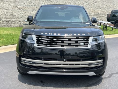 Used 2024 Land Rover Range Rover Long Wheelbase SE AWD/4WD image 10