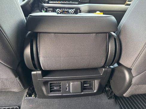 New 2026 GMC Sierra 1500 Elevation image 24