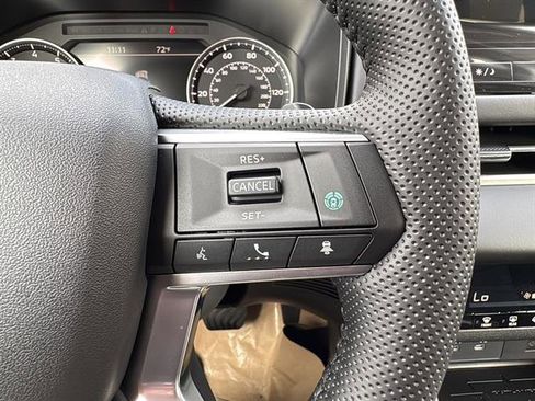 New 2026 Mitsubishi Outlander SE image 19