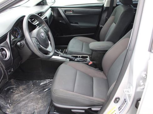 Used 2017 Toyota Corolla LE image 14