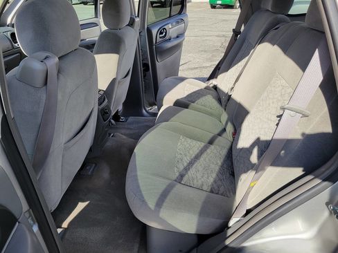 Used 2006 GMC Envoy SLE w/ Sle Preferred Equipment Group image 16