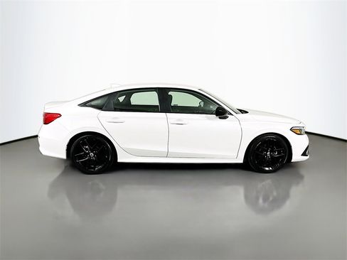 Certified 2023 Honda Civic Sport image 11