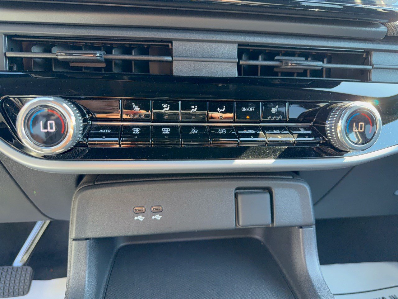Certified 2024 Honda Prologue EX image 22