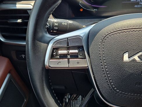 Used 2023 Kia Telluride EX w/ EX Captain's Chair Package FWD image 18