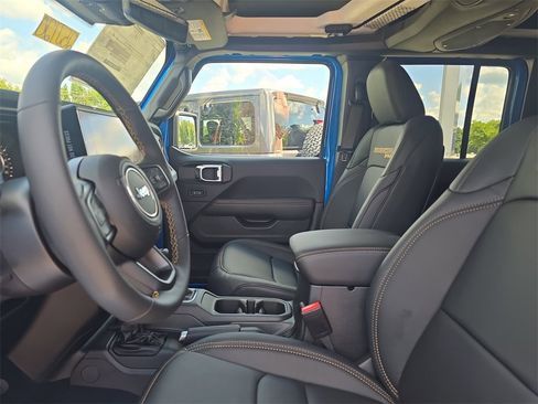 New 2025 Jeep Wrangler Unlimited Rubicon 392 image 10