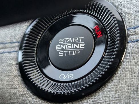 New 2024 Jeep Compass Sport image 27