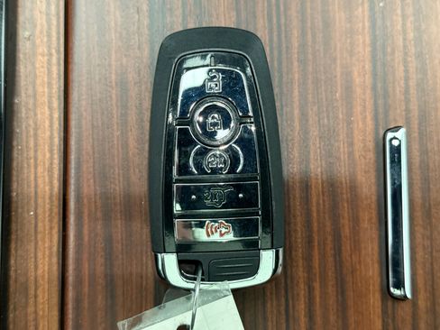 Used 2023 Lincoln Navigator Reserve AWD/4WD image 10
